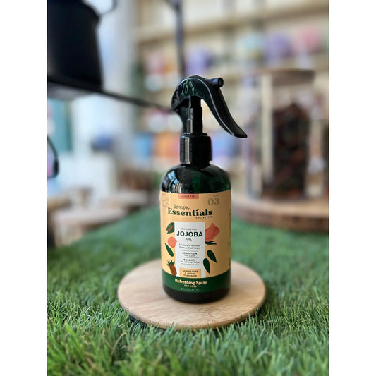 Tropiclean Jojoba Spray - The Groomers Tuck Shop